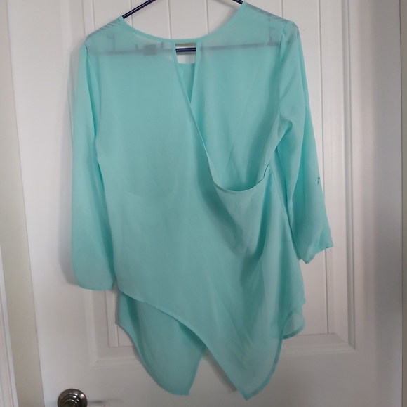 Suzy Shier blouse - Picture 2 of 11